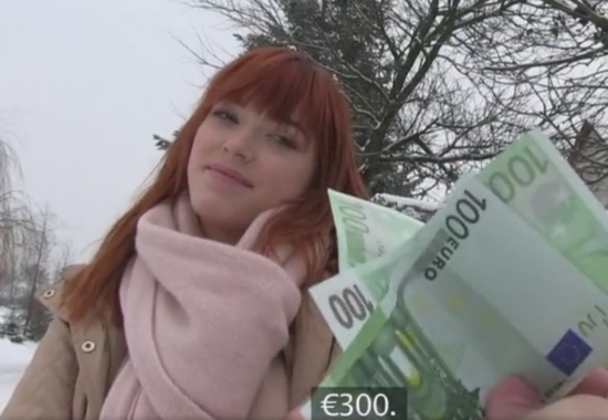 За 300 евро показала грудь, а за 500 - пошла ебаться в машину За 300 евро показала грудь, а за 500 - пошла ебаться в машину